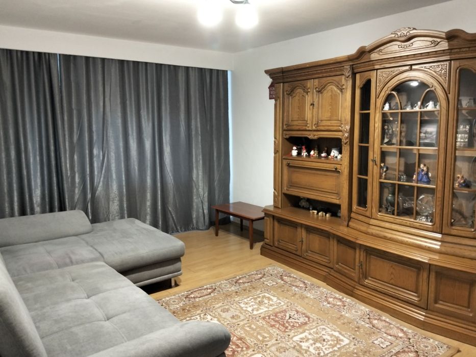 Închiriez apartament 2 camere zona Ampoi 3