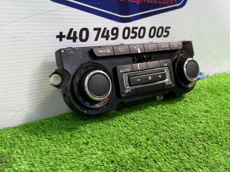 PANOU COMANDA AC / CLIMA SKODA SUPERB II Combi 2010 2.0 DIESEL COD OEM 3T0907044AR 5HB009749 - 44 2008-2015