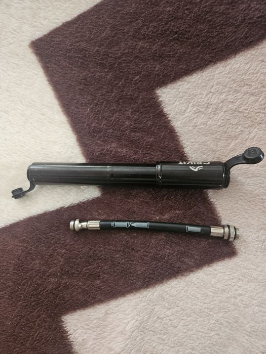 Crivit air mini pompa