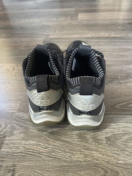 Маратонки Adidas N 40,5