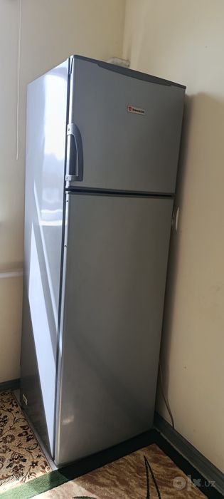 Swizer xolodilnik satiladi boyi 180 sm.