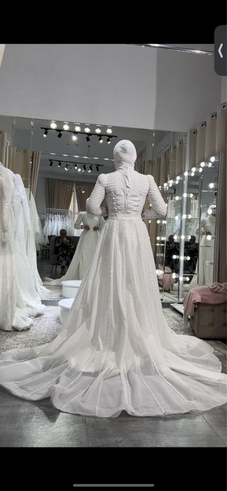 Свадебное платье