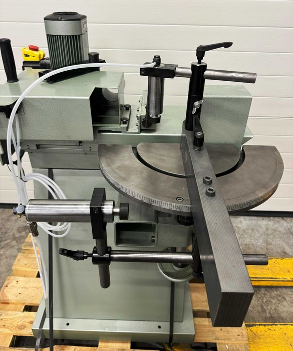 Челна Фреза за алуминиеви профили