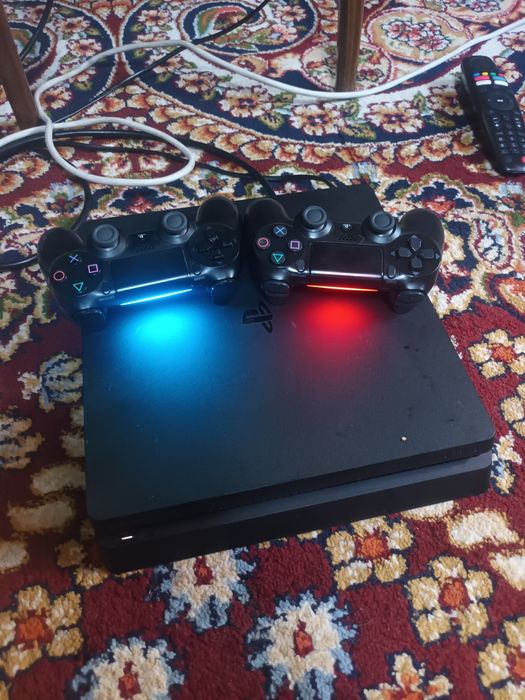 Play station 4..