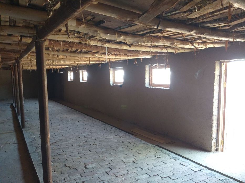 Дом Зангиота 8 сот,10 комнат