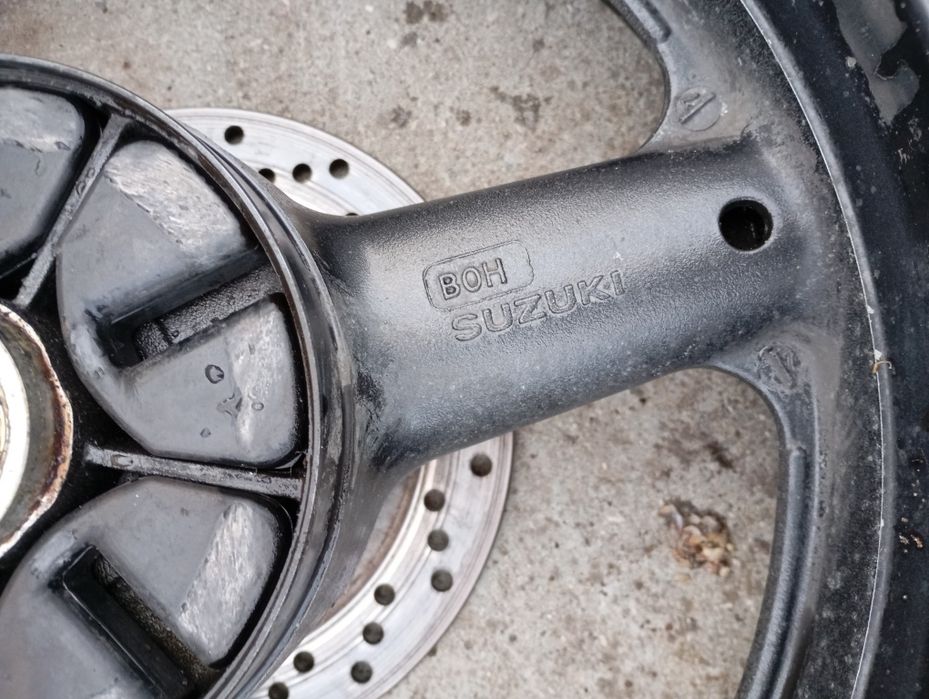 Задна джанта Suzuki Bandit 600