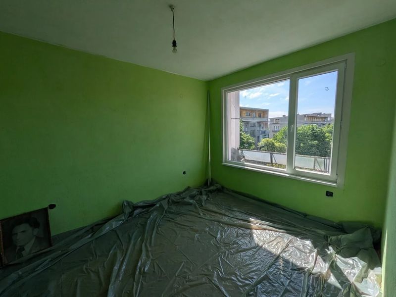 Продава се Тристаен апартамент в Казанлък - 90 кв.м за 1278 €/кв.м - Снимка #3
