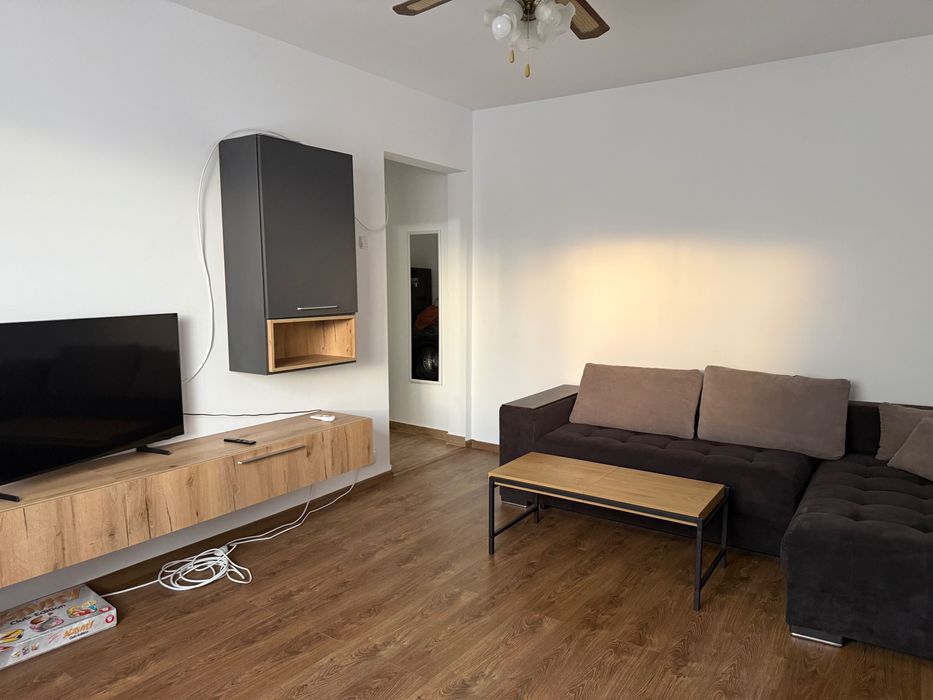 Apartament de închiriat