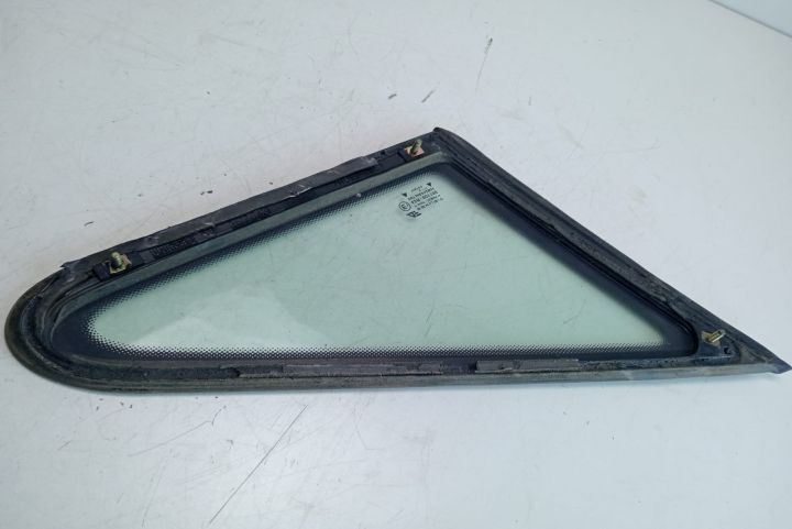 Geam lateral stanga fata Seat Alhambra prima generatie (facelift) ser