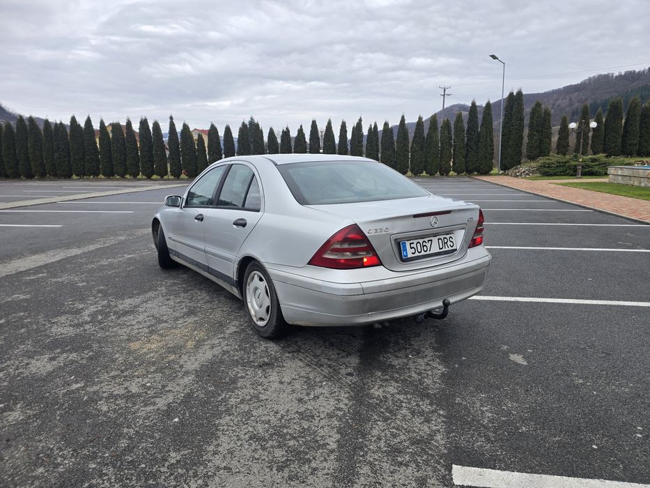 Mercedes-Benz c220 cdi