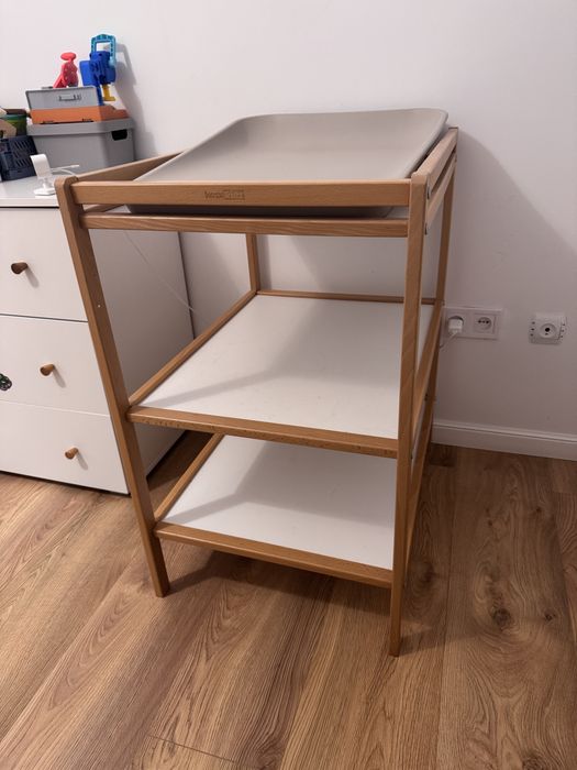 Masa de infasat si saltea Leander