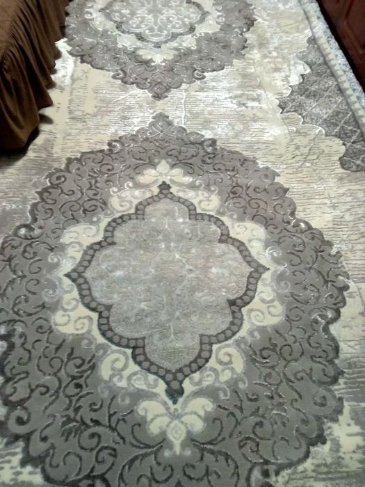 Новый ковер 5.5 метров на 3 метра