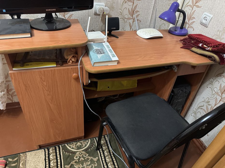 Компютер столи сотилади холати зўр