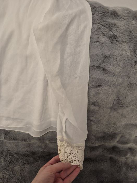 Camasa de culoare alba