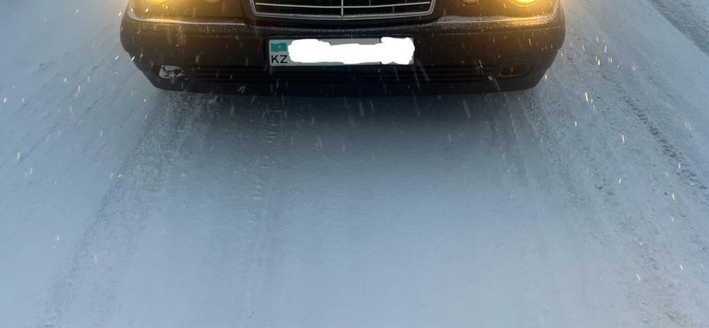 Продам передний бампер w210 тайвань