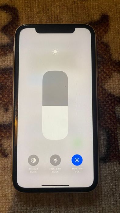 продам айфон 11 срочно