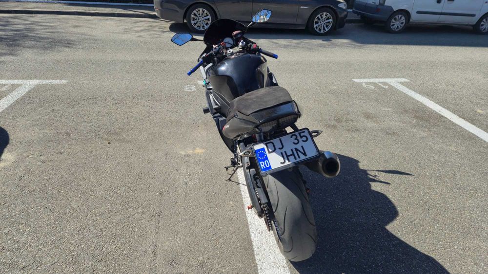 Yamaha YZF R6 RJ09 2004