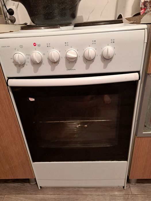 Продам плитку Дарина в связи с переездом