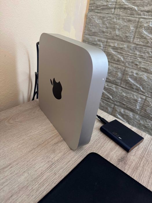 Mac Mini M2 / 16GB RAM / 256 GB SSD / Пълен комплект с кутия