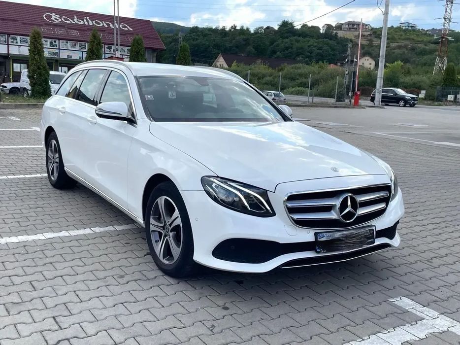 Mercedes-Benz E Pret redus M-B E220 diesel 4MATIC Avantgarde 111.000 km Zero accidente