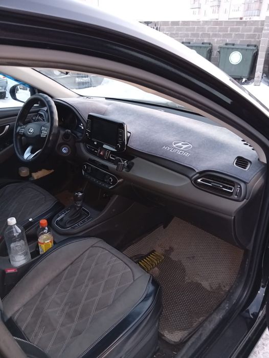 Автомобиль хундай ай30 в отличном состоянии