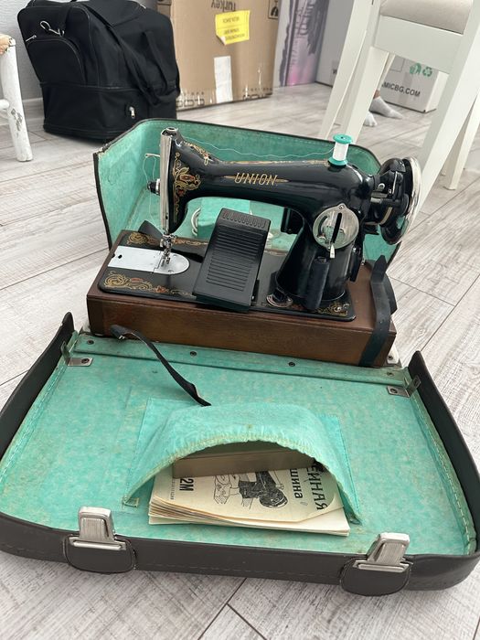 Шефна машина в куфар