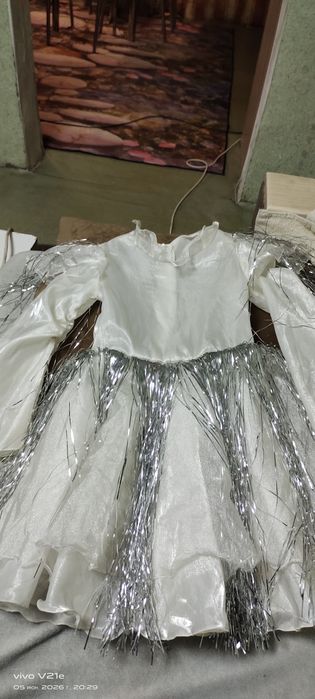Продам новогодние костюмы