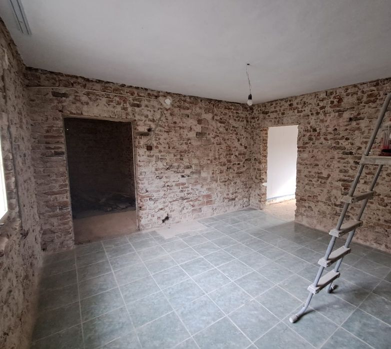 Casa de vanzare localitatea Barbatesti