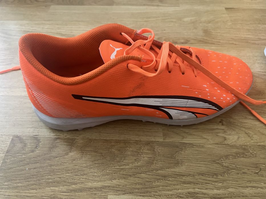 adidasi puma  crampoane mici