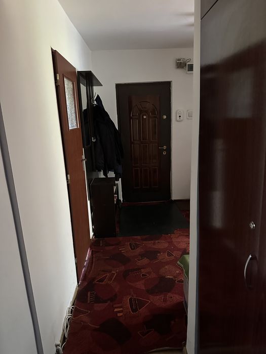 se cauta coleg de apartament