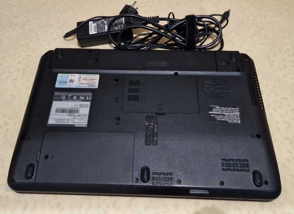 Лаптоп Toshiba Satellite C850