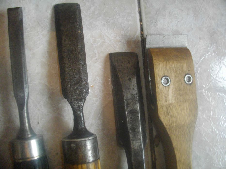 12 бр. Ръчно Дърводелско Длето-Проф-За Струг,Дърворезба-Старо Качество
