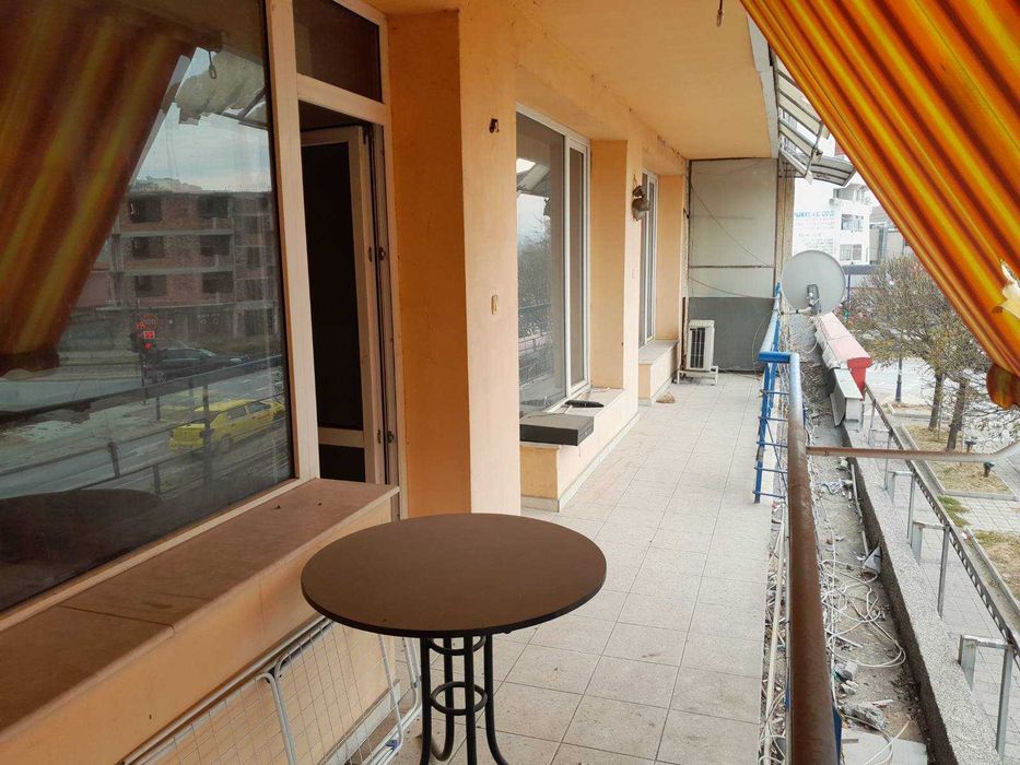 Продава се Тристаен апартамент в Пазарджик, Идеален център - 90 кв.м за 1445 €/кв.м - Снимка #3