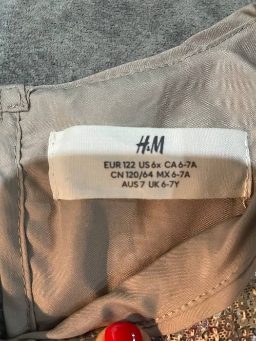 Платье в пайетках h&m на девочку 7 лет