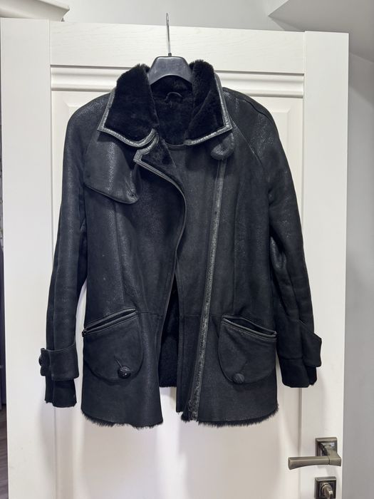 Продам верхнюю одежду( весна)