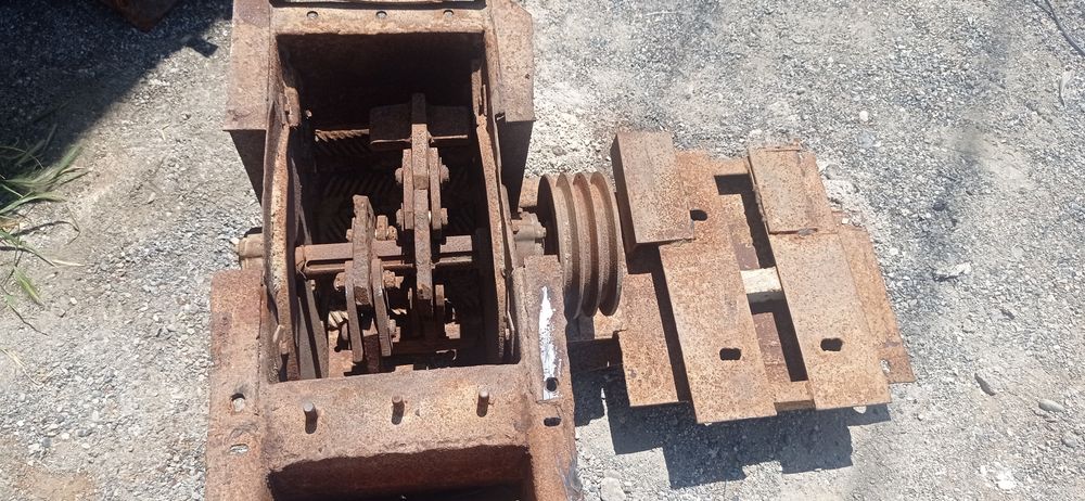 Дробилка сотилади ичида броняси бор, заводской кул бола эмас