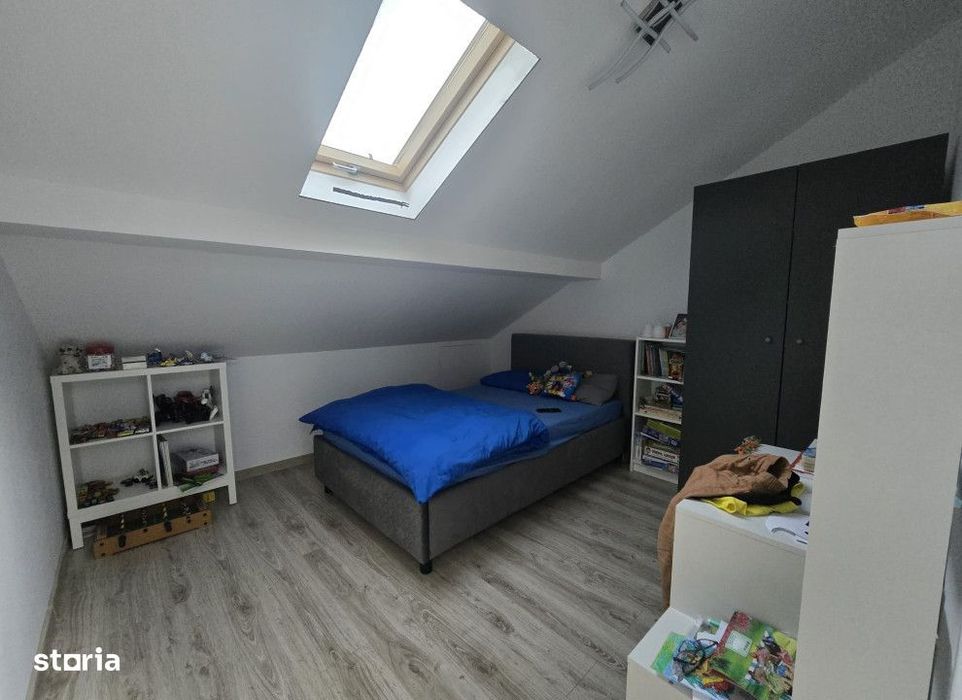 3 dormitoare,2 bai,bucatarie inchisa,pe 2 niveluri V.LupuluiCod:160956