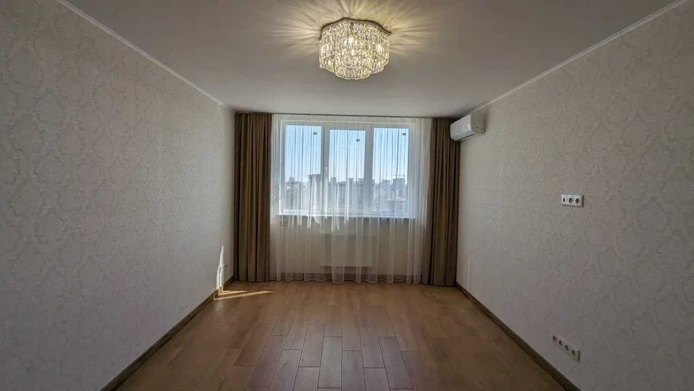 Дава се под наем Двустаен апартамент в София, Център - 55 кв.м за 408 € - Снимка #3