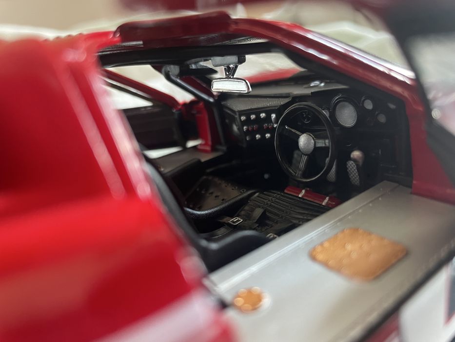FORD GT40 MK IV - 1:18 - Shelby collectibles.
