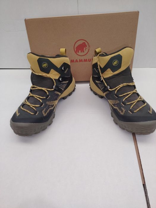 Туристически  обувки Mammut N43Продадени