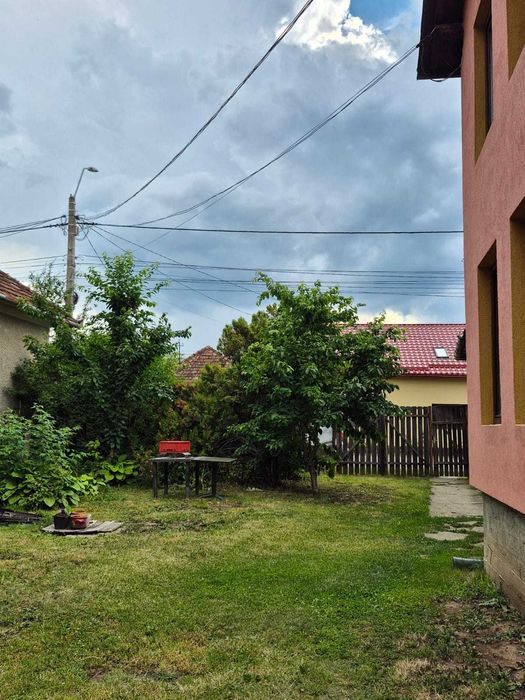 Casă spațioasă Huedin - 210 mp utili - teren 965 mp