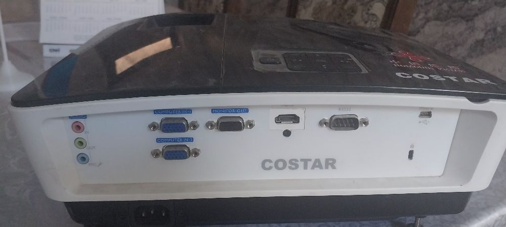 Проектор сотилади миллион келиштирамиз