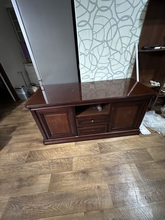 ТВ-тумба напольная