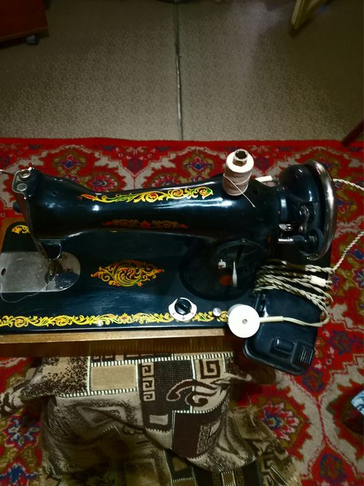 Продаётся швейная машинка в отличном состоянии.