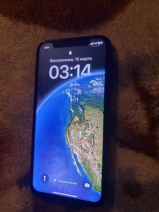 Обменяю айфон 11