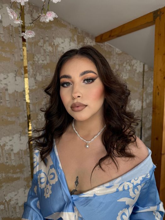 Make-up profesional-AVANT SALON