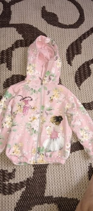 Продам детские почти новые вещи