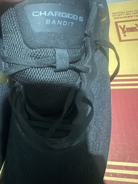 Чисто нови маратонки Under Armor 6