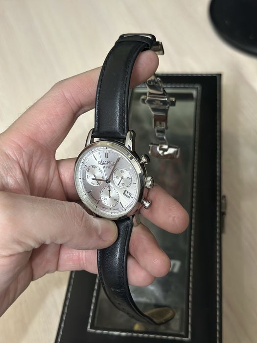 Часы швейцарские ROAMER