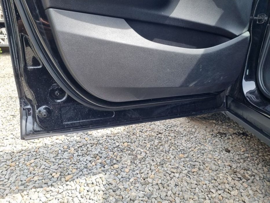 Usa Stanga Fata BMW X3 F25 2010 - 2014 SUV 4 Usi Glanzschwarz 668 (1508)